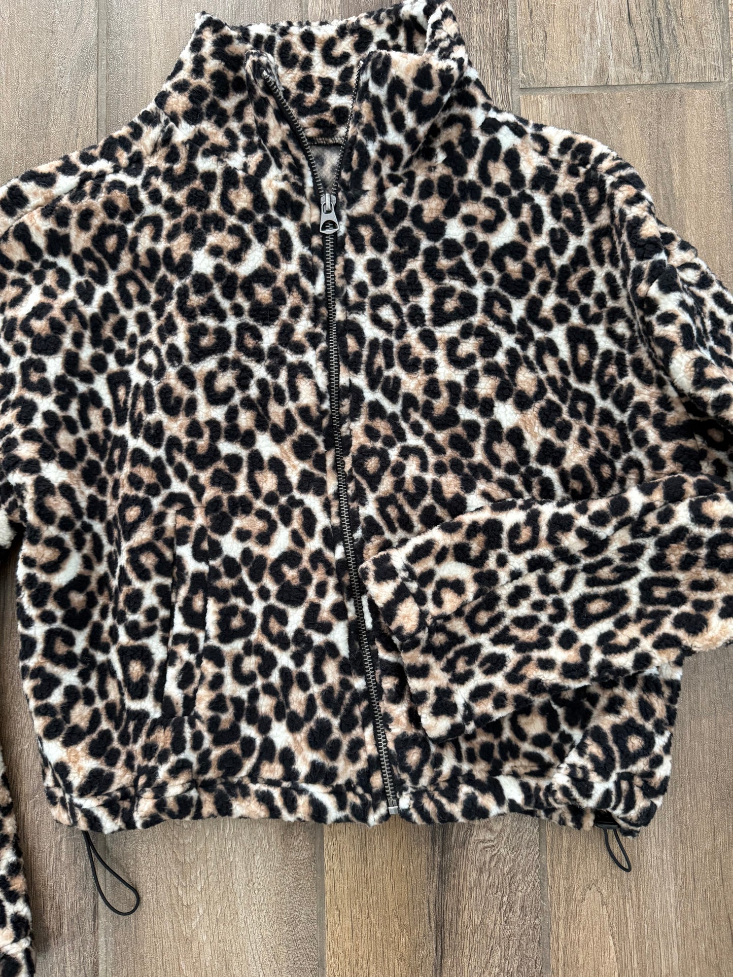 “Leah” Lepard Sherpa