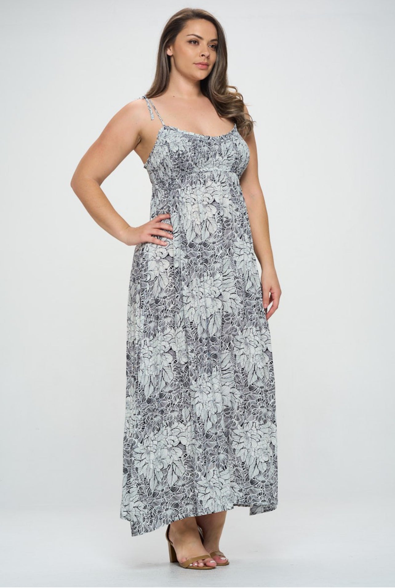 “Ava” maxi dress (small-3x)