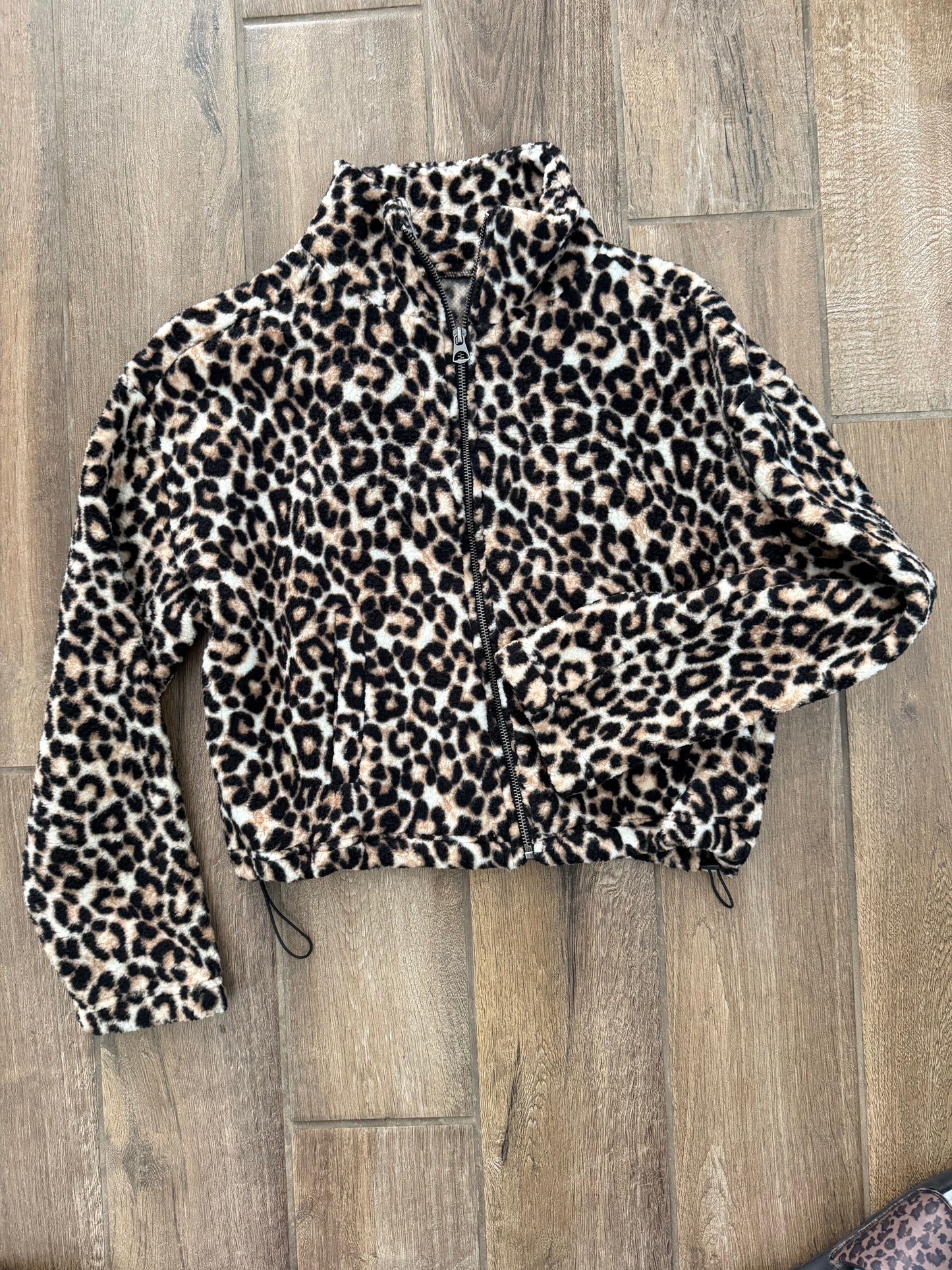 “Leah” Lepard Sherpa