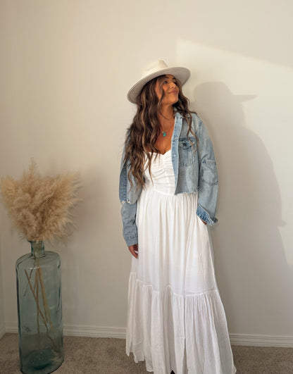“The Sunday Stroll” White Maxi Dress