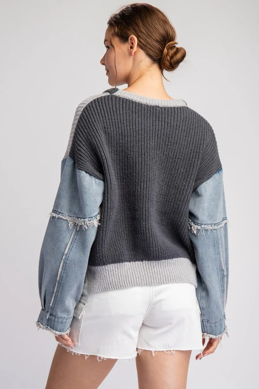 “Mix it” Denim sleeve sweater